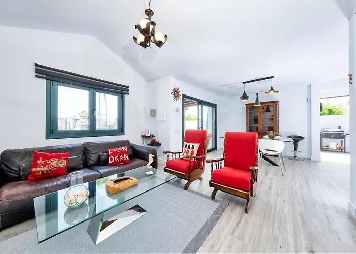 Semesterbostad Casa Eva - Private Pool, Bbq & Free Parking By Lanzarote Los Pocillos